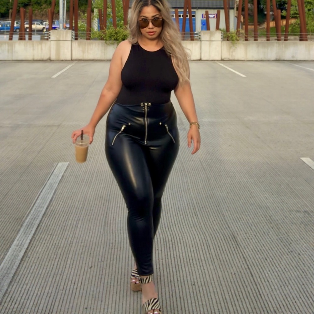 Black F21 pleather leggings